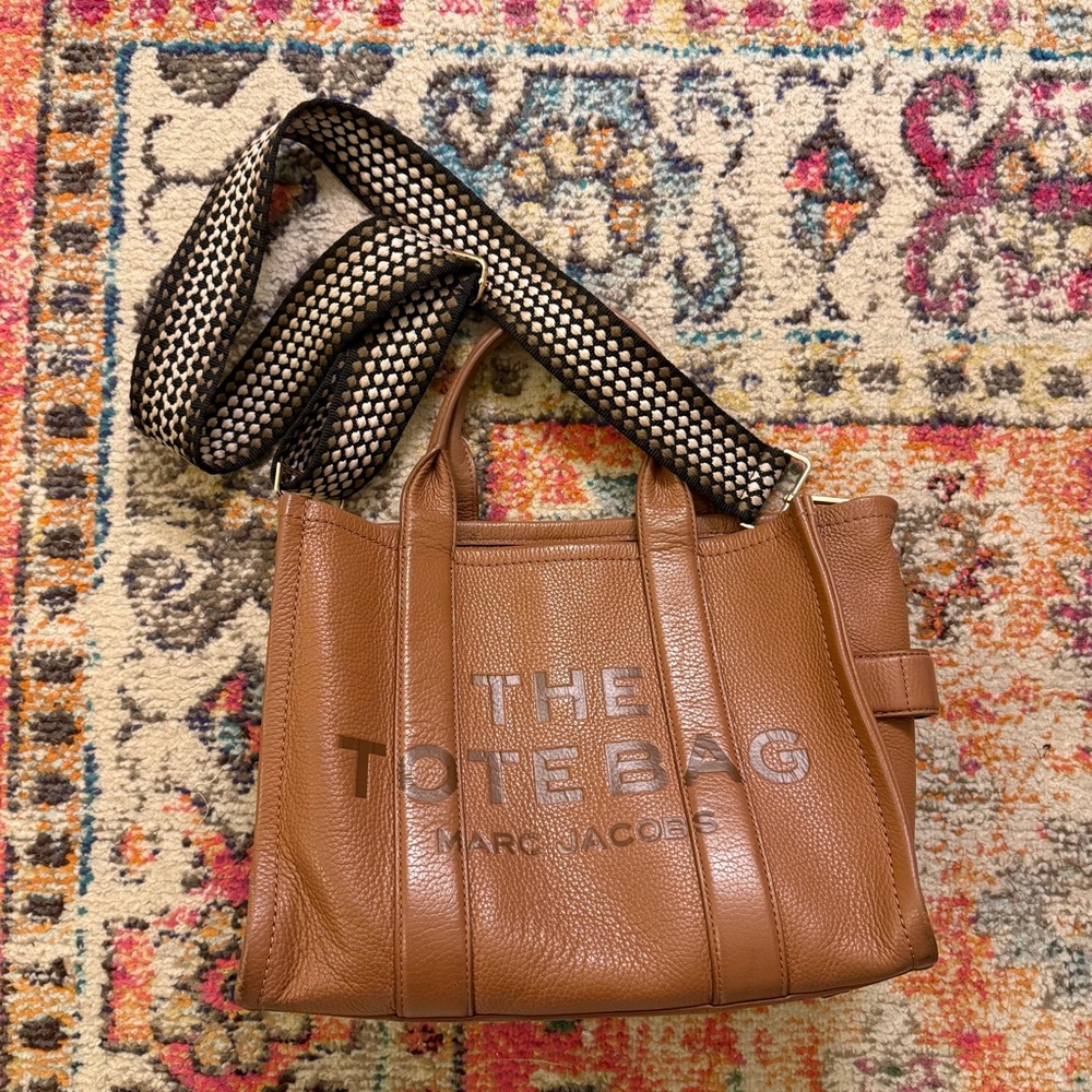 Marc Jacobs The Tote Bag in Cognac Brown with Patterned Strap